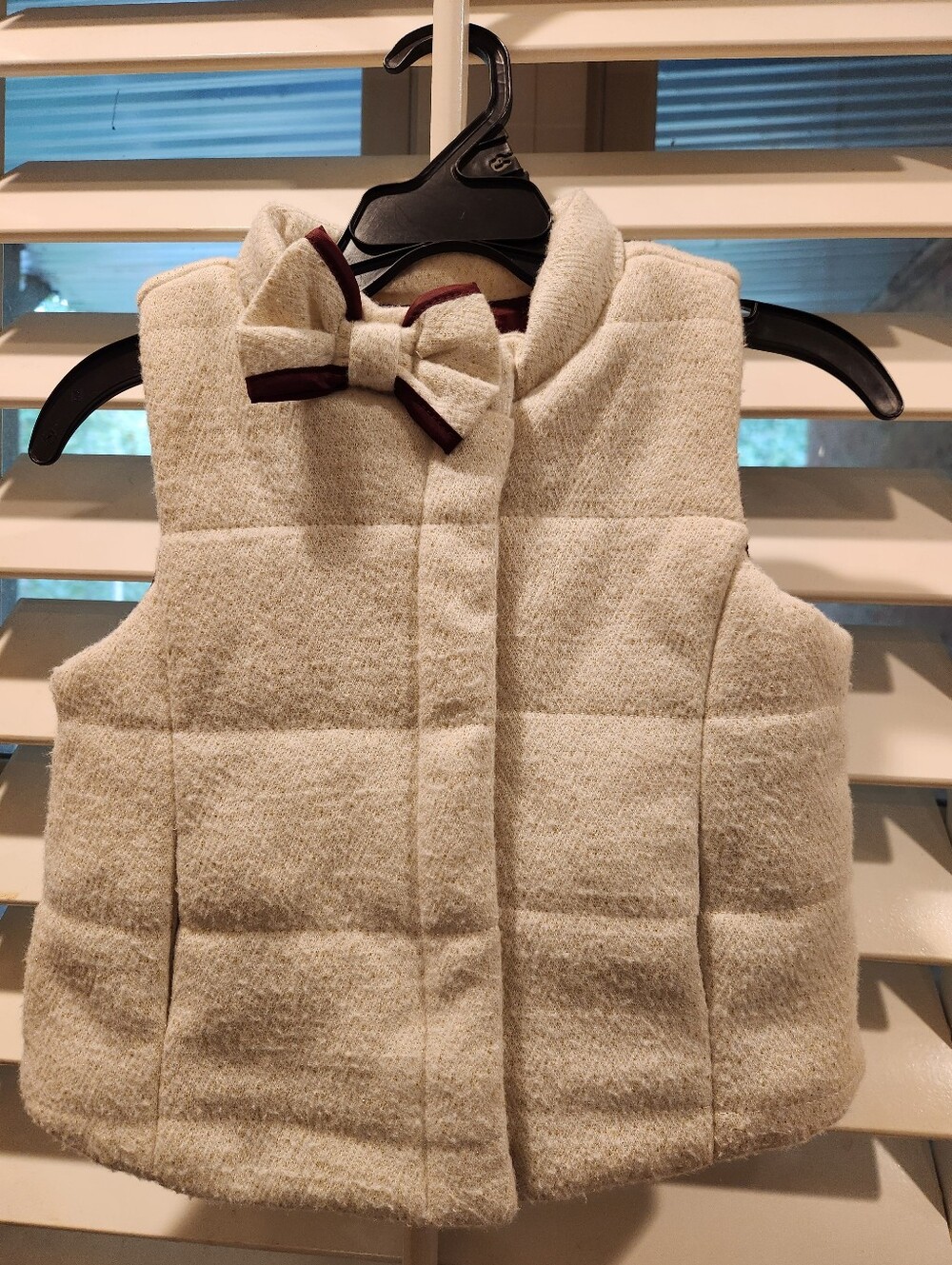 Max Studio Cream Quilted Girls' Vest with Bow Accent, Size 24M